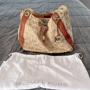 Michael Kors Shoulder Bag